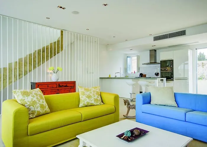 Fifty-four Edge Pool House - Gozo * Il-Pergla