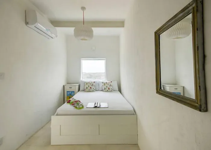 Villa Fifty-four Edge Pool House - Gozo *